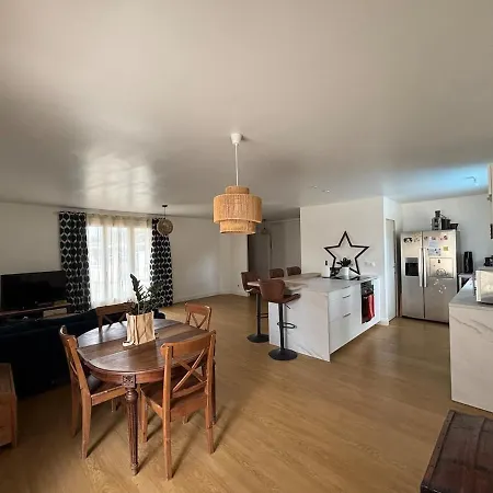 Hébergement de vacances Maison Au Calme Avec Piscine Et Jardin Bod