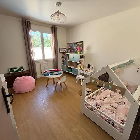 Maison Au Calme Avec Piscine Et Jardin Hébergement de vacances *